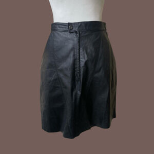Pelle Leather Mini Skirt | Black | Size 8 | Vintage